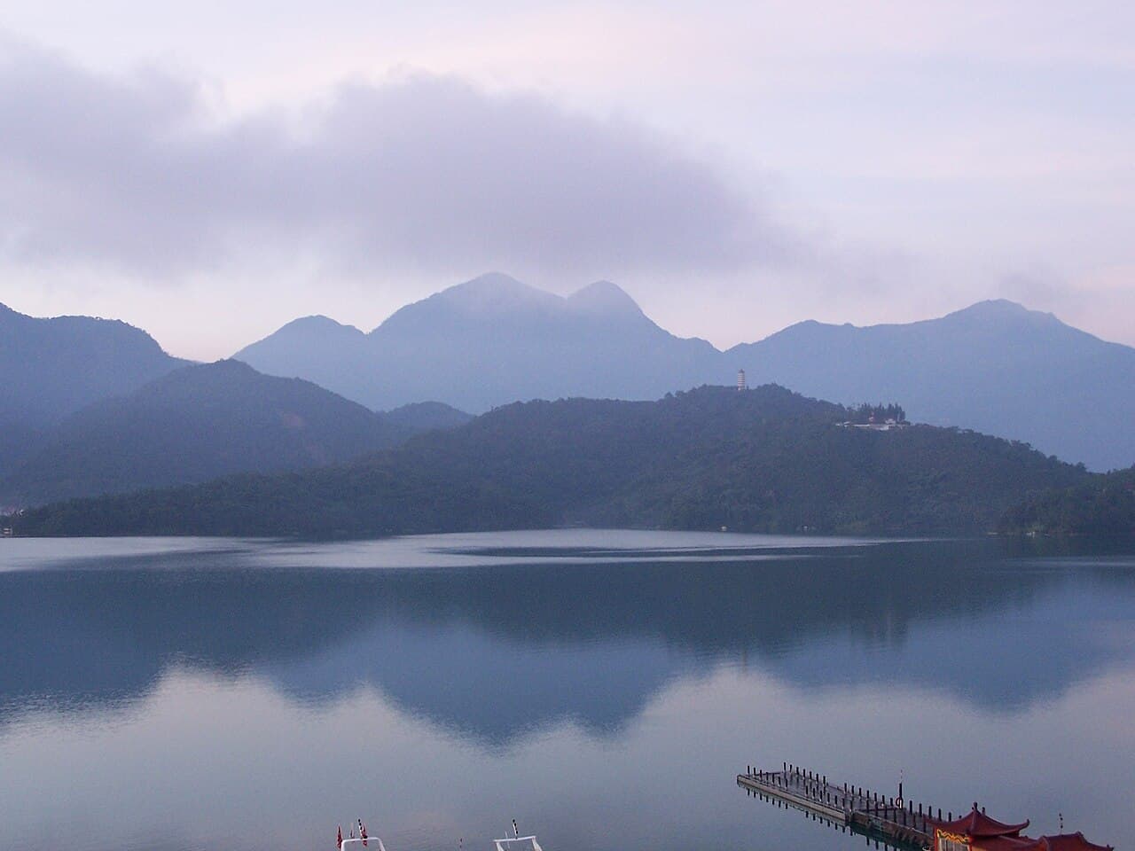 日月潭湖景